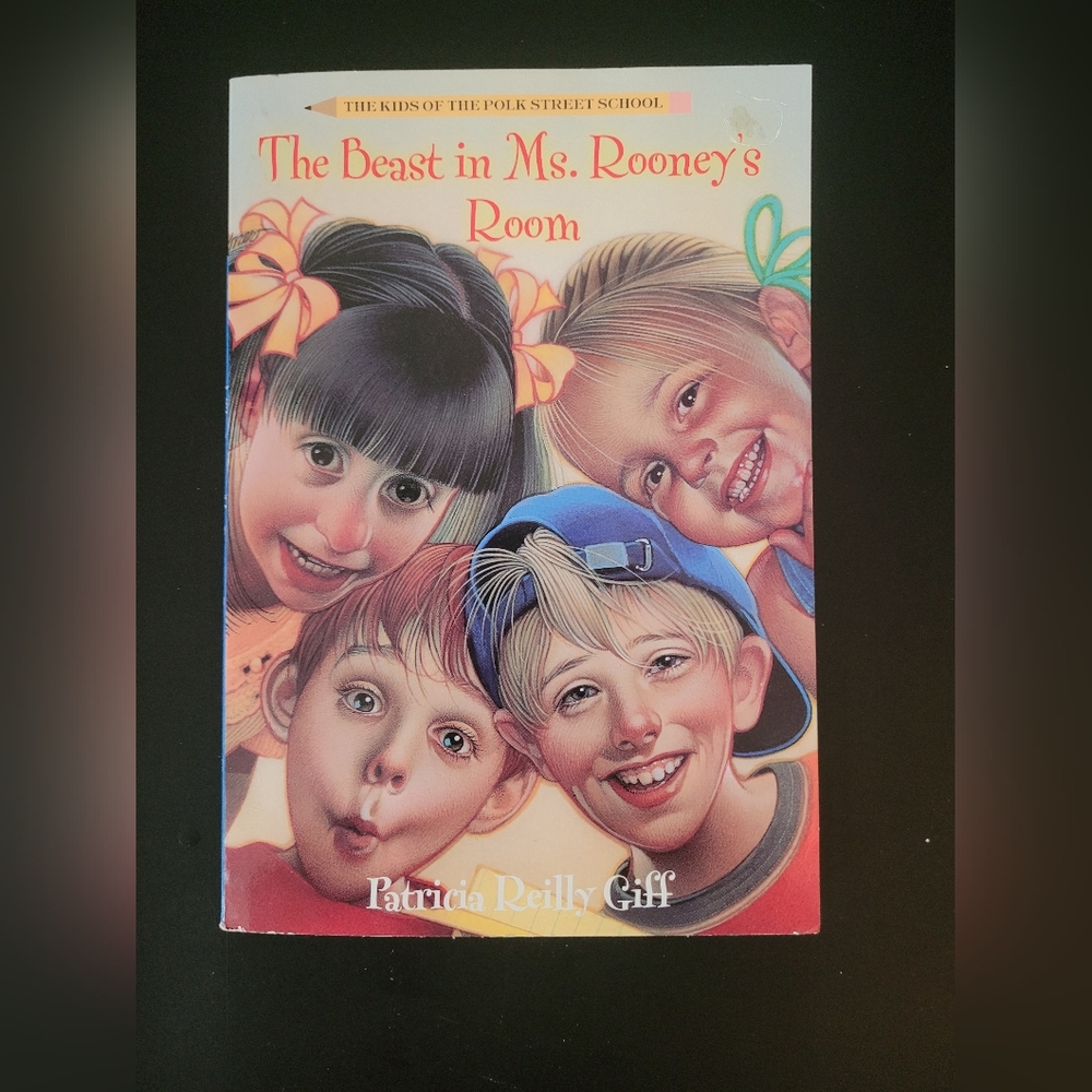 Children's Chapter Book Collection - Picture 3 of 9